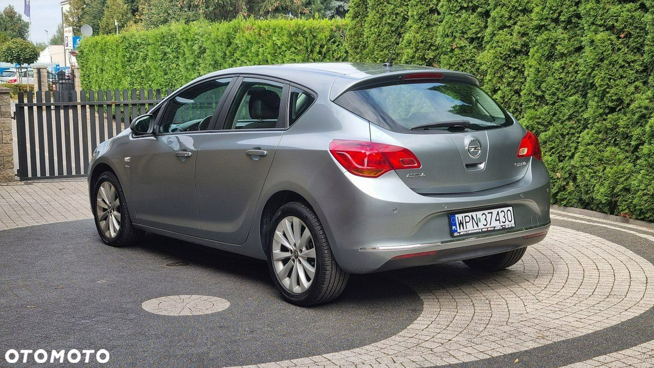 Opel Astra - 4