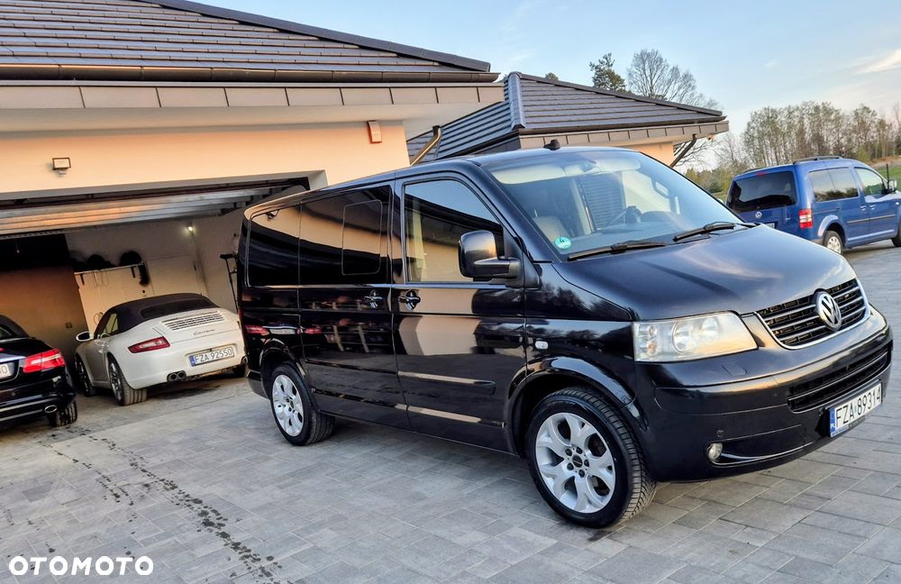 Volkswagen Multivan - 2