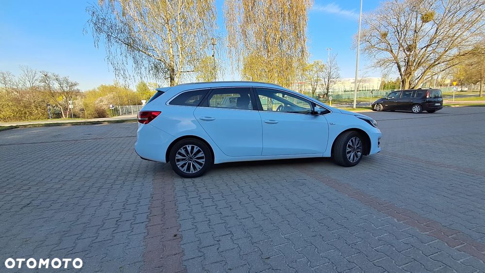 Kia Ceed 1.6 CRDi GT Line - 18