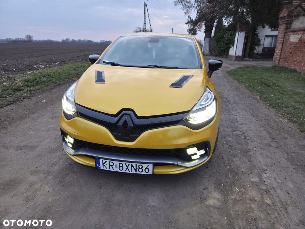 Renault Clio TCe 220 EDC R.S Trophy - 4