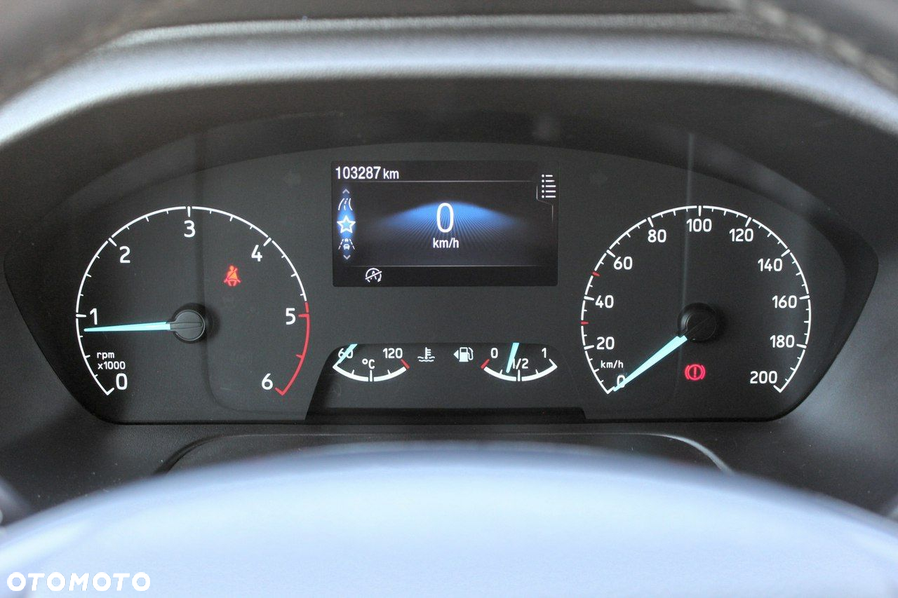 Ford Transit - 13