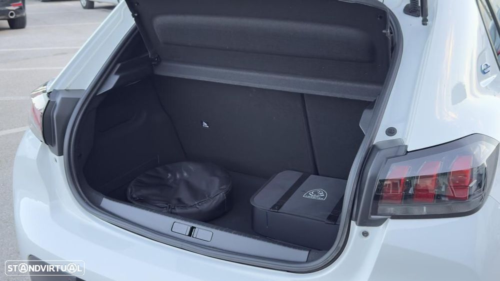 Peugeot e-208 50 kWh Active Pack - 17