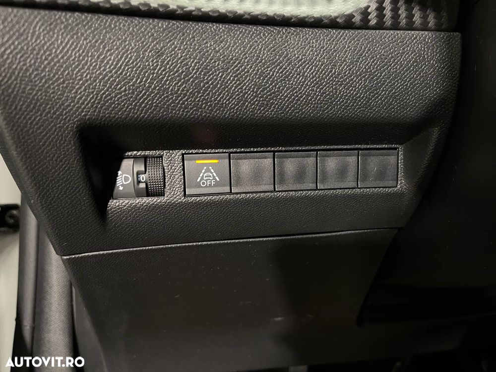 Peugeot 208 1.2 L PureTech STT Active Pack - 21