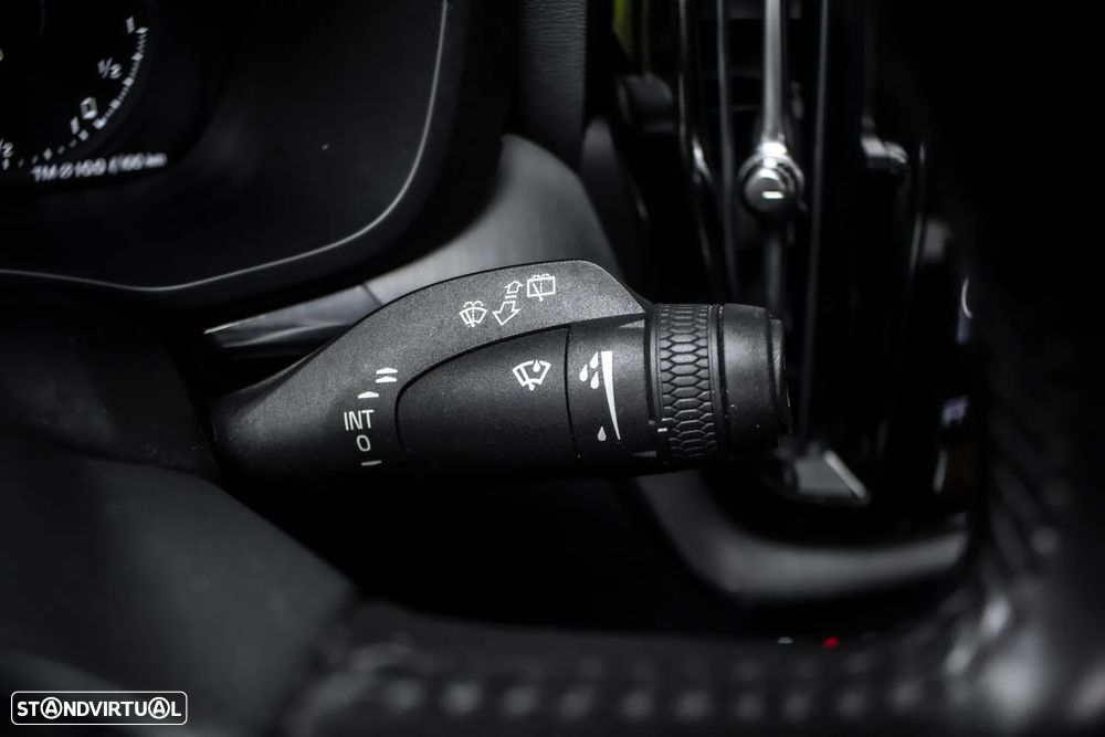 Volvo XC 60 T6 AWD Essential - 17