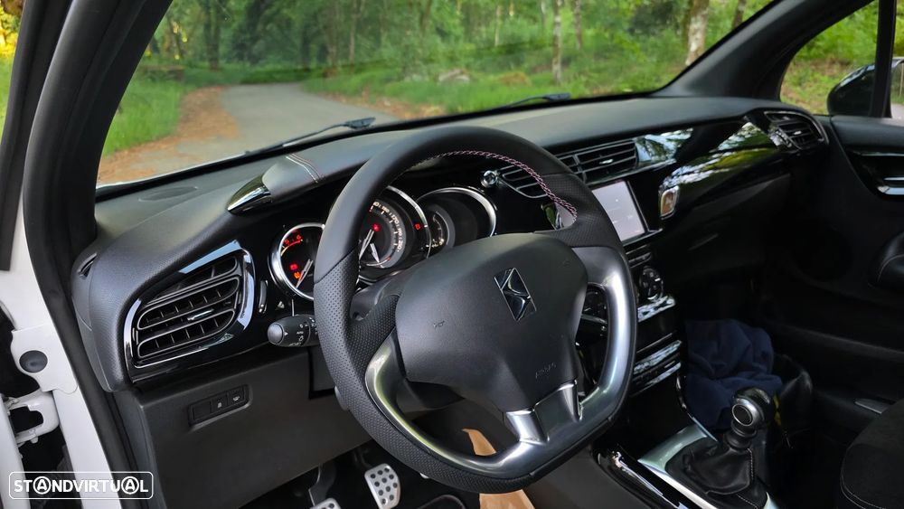 Citroën DS3 1.6 BlueHDi Sport Chic - 17