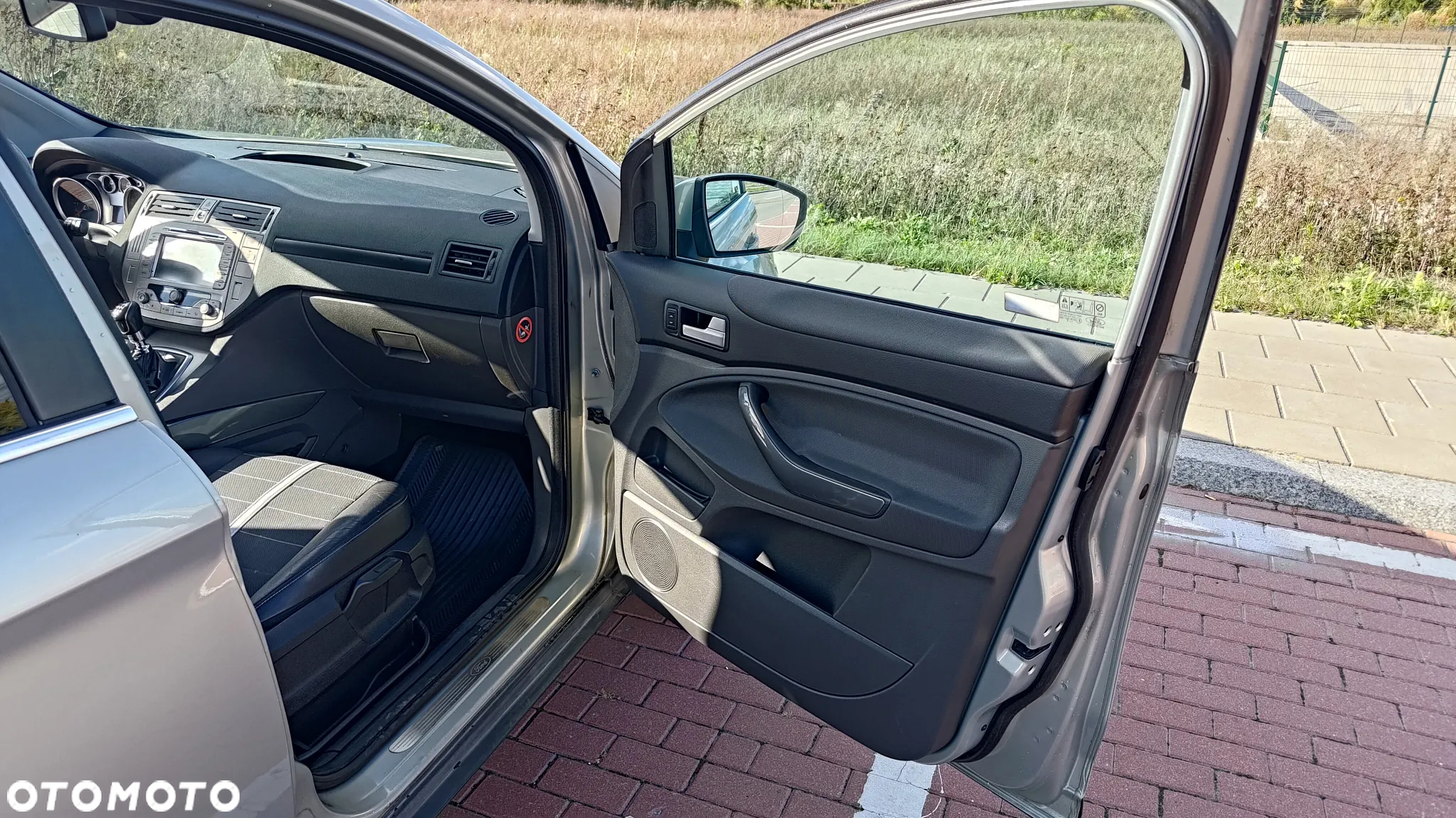 Ford Kuga 2.0 TDCi Titanium FWD - 28