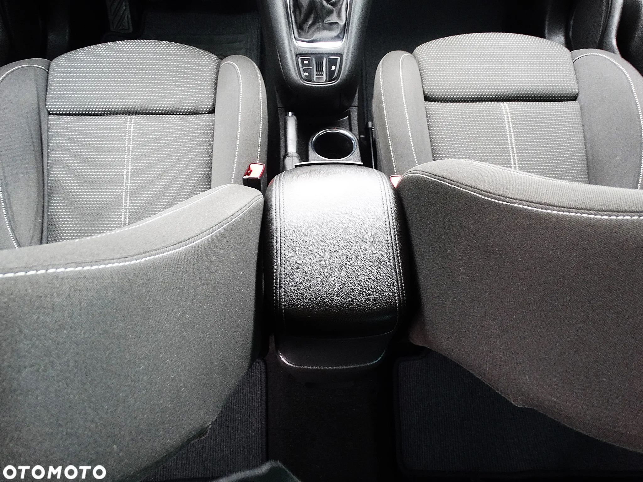 Opel Zafira 1.4 T Elite - 25
