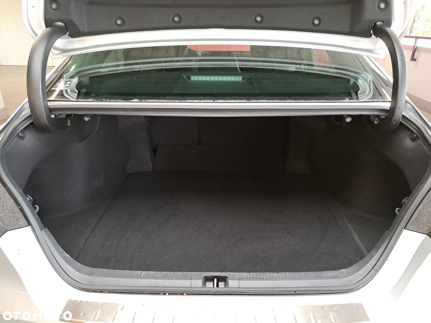 Toyota Camry 2.5 Hybrid Comfort CVT - 13