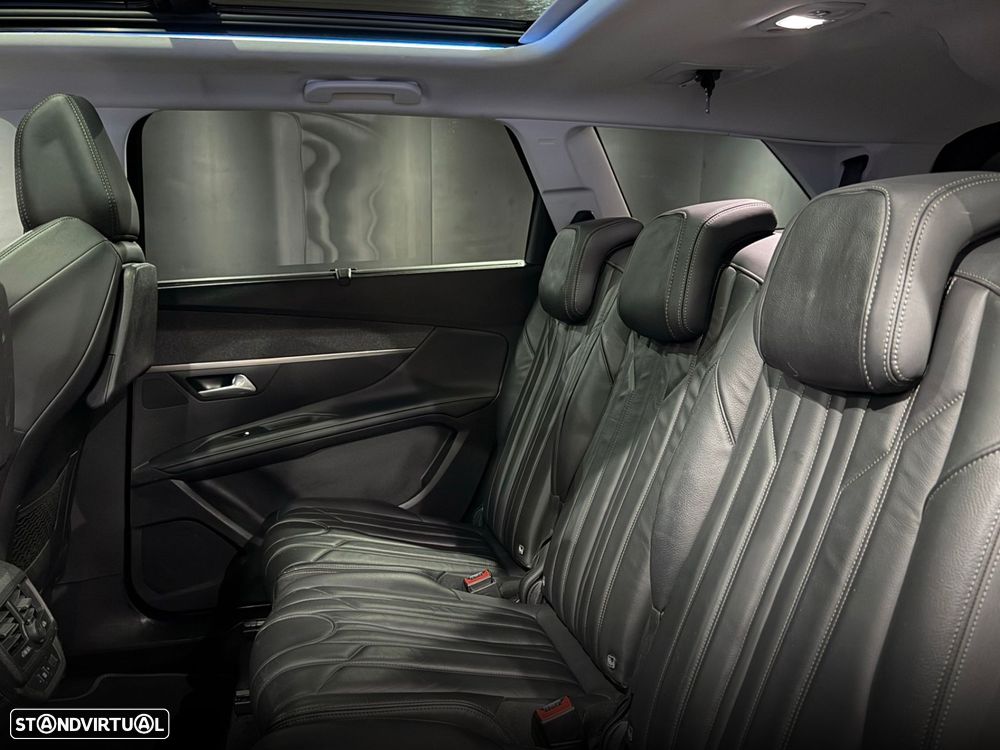 Peugeot 5008 1.2 PureTech Allure Pack EAT8 - 33