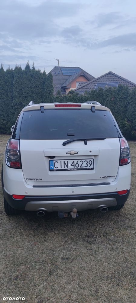 Chevrolet Captiva 2.2 D LTZ - 14