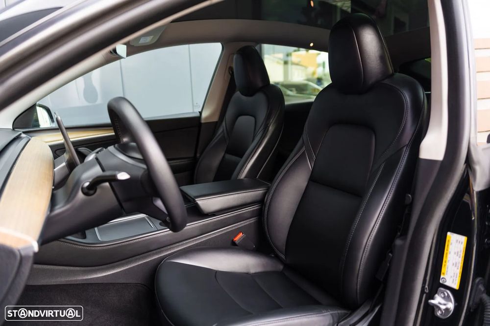 Tesla Model Y RWD - 7