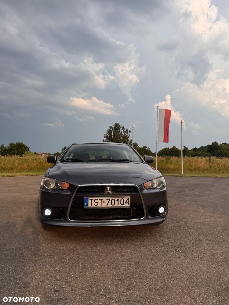 Mitsubishi Lancer 1.5 Invite - 2