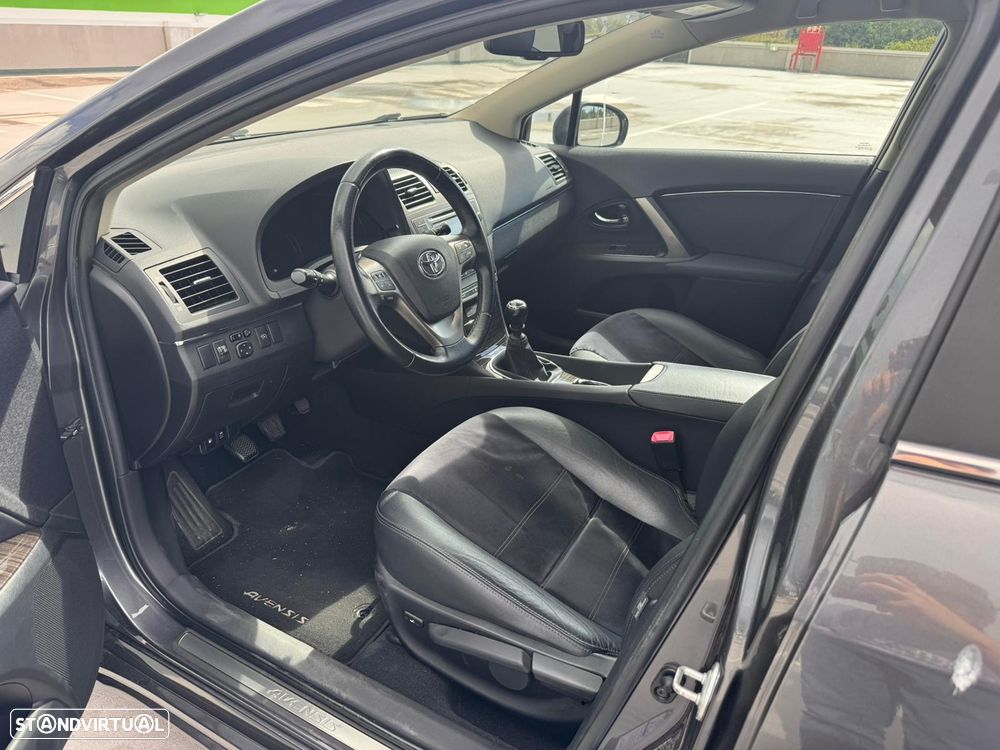Toyota Avensis SW 2.0 D-4D Exclusive +GPS - 9