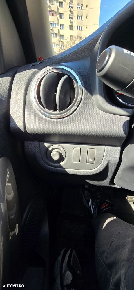 Dacia Logan 0.9 TCe Prestige - 9