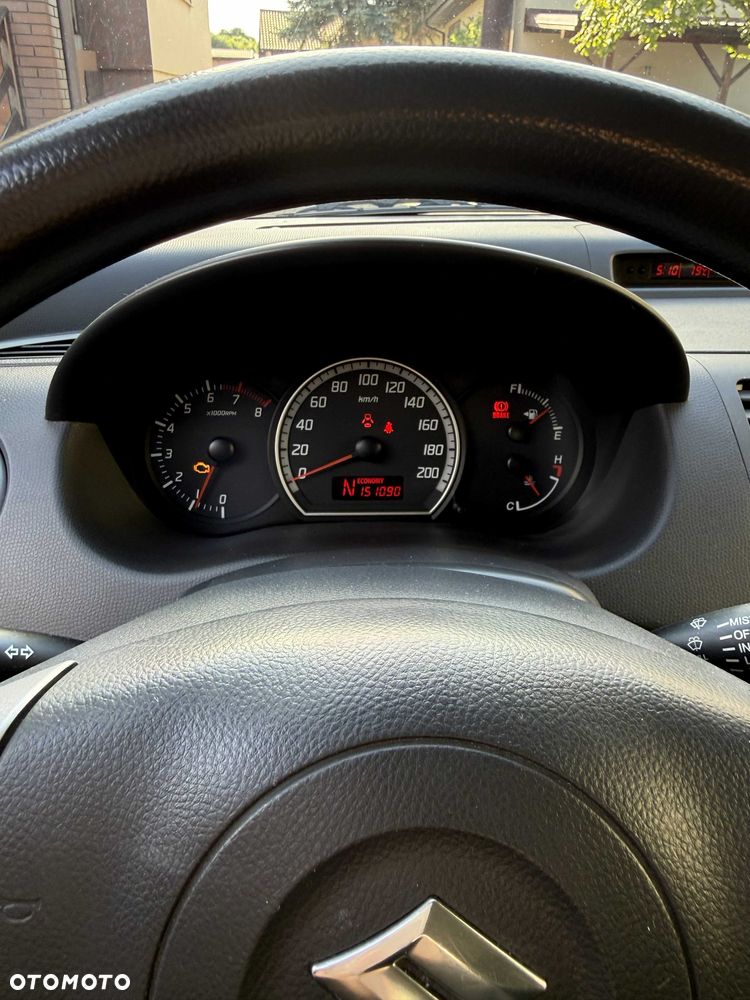Suzuki Swift - 5