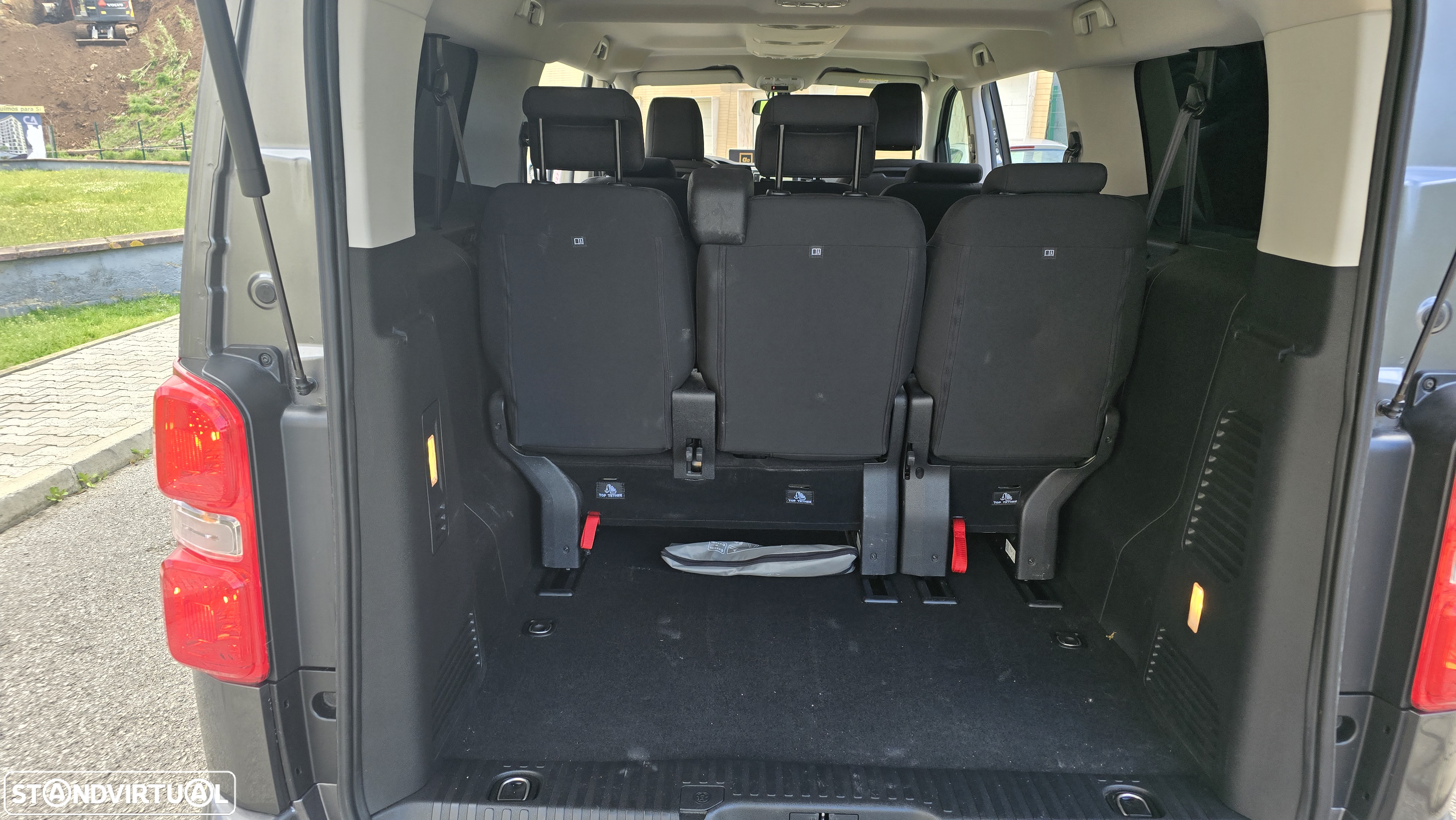 Peugeot Traveller 1.5 BlueHDi L3H1 Allure Long - 13