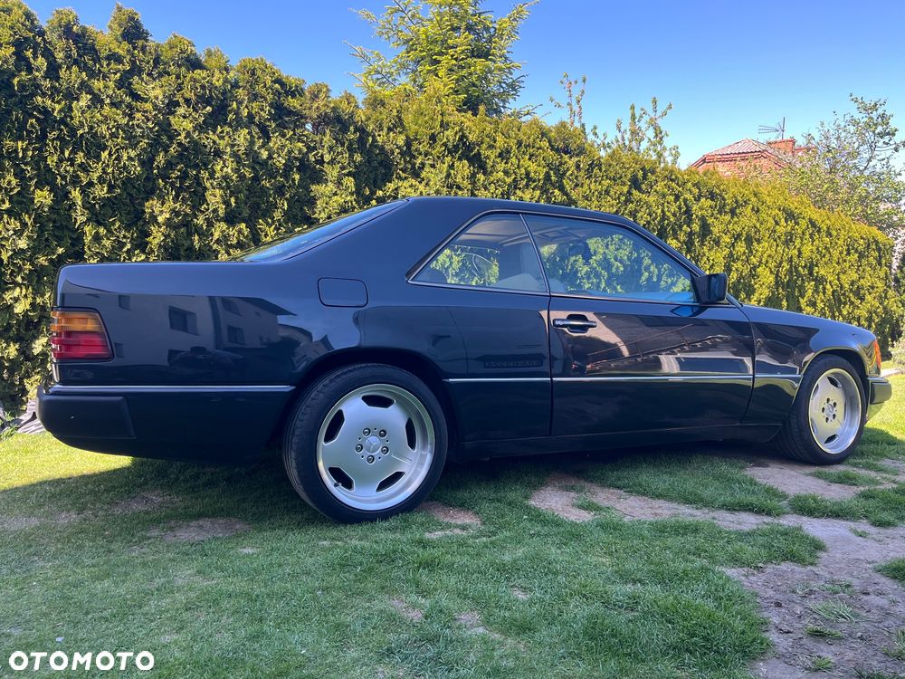 Mercedes-Benz W124 (1984-1993) - 11