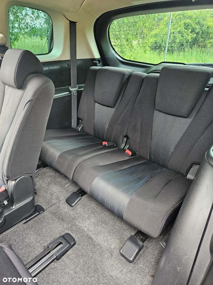 Mazda 5 - 7