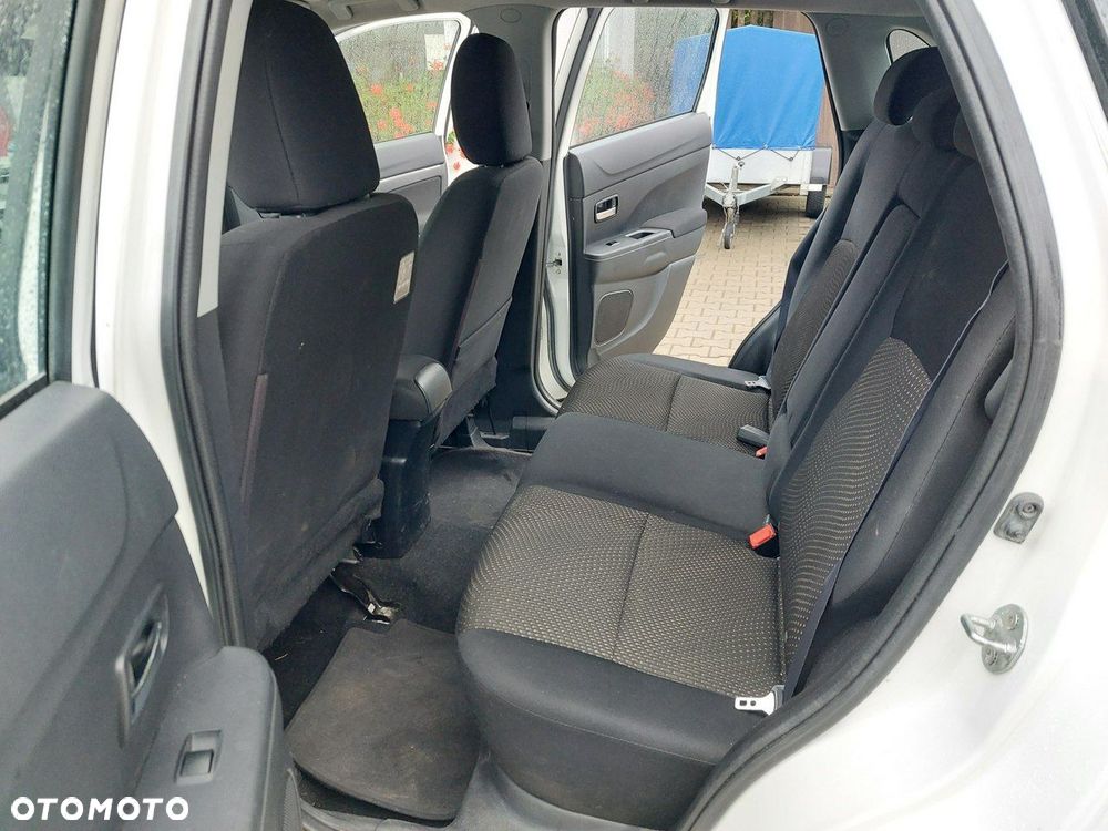 Mitsubishi ASX - 11