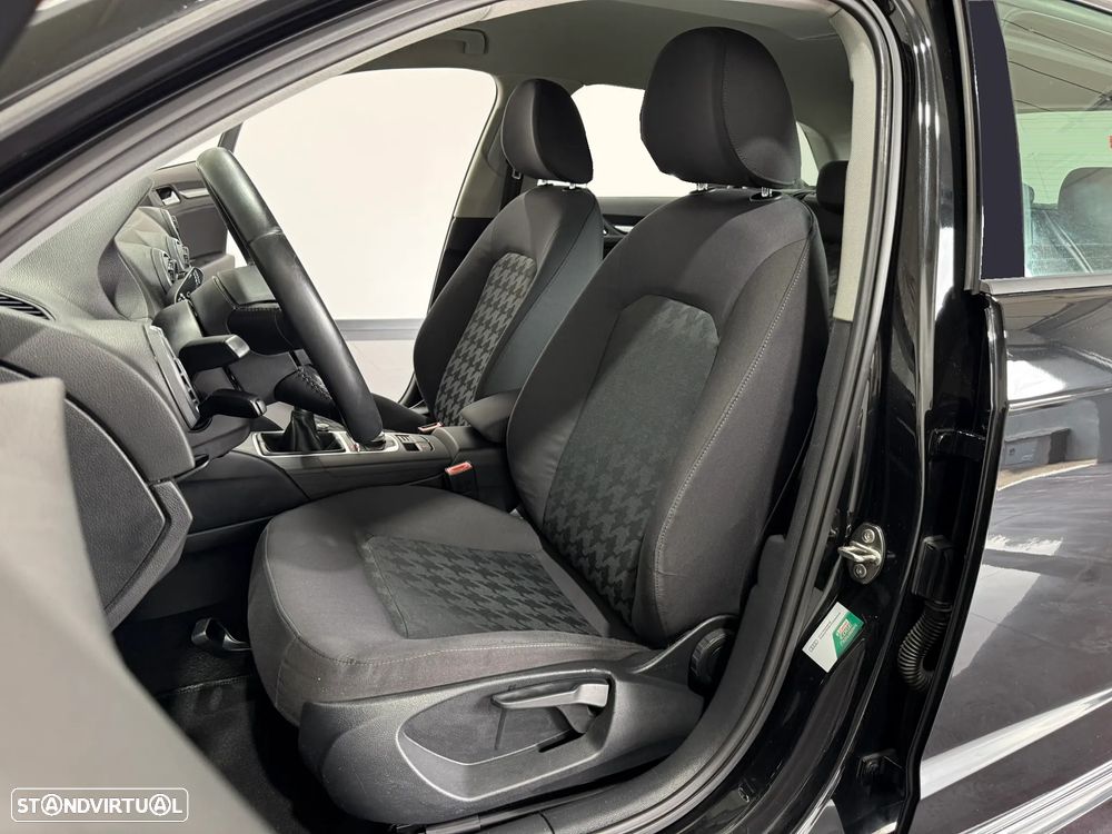 Audi A3 Sportback 1.6 TDI Advance Ultra - 6