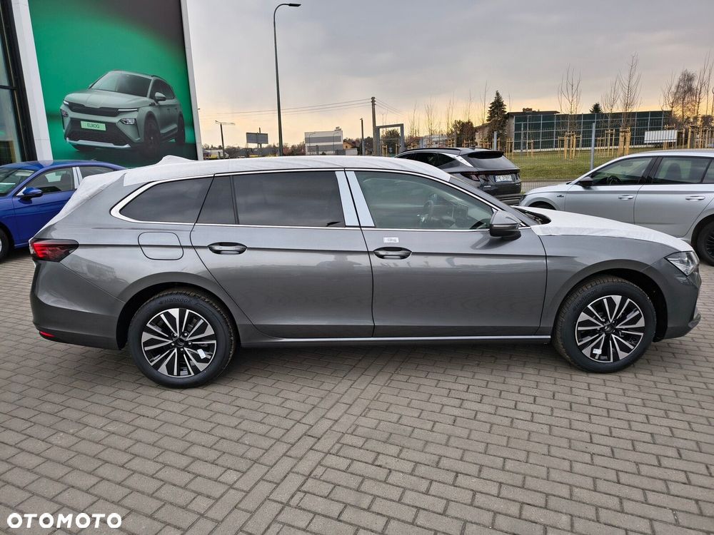 Skoda Superb 2.0 TDI SCR Drive DSG - 8