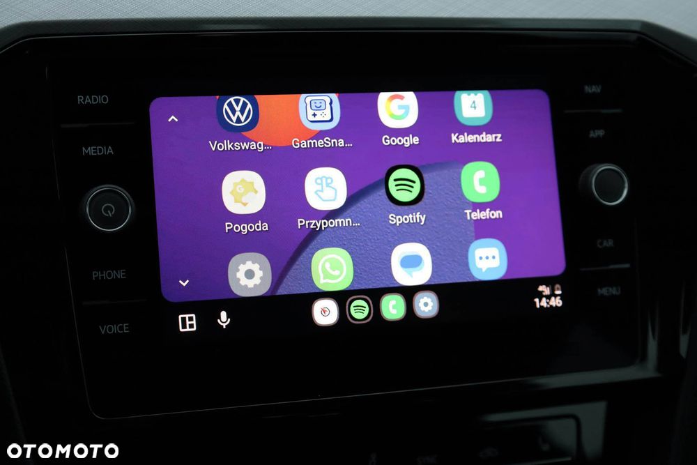 Volkswagen Passat - 22