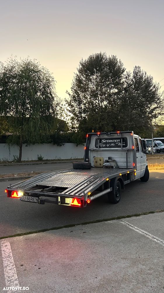 Mercedes-Benz Sprinter - 16
