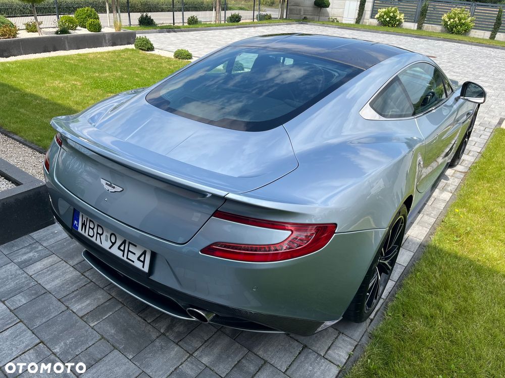 Aston Martin Vanquish Standard - 8