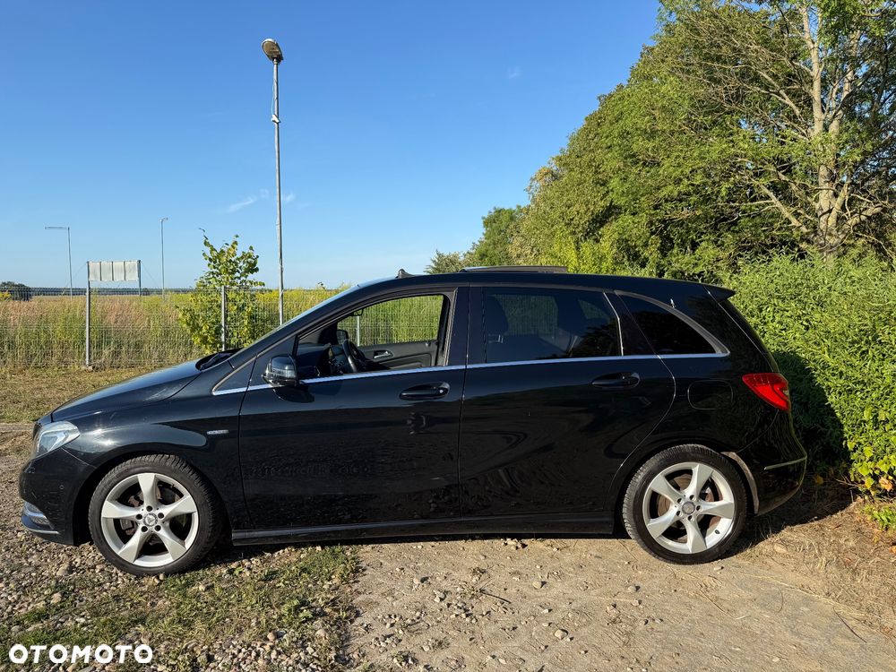 Mercedes-Benz Klasa B 180 CDI (BlueEFFICIENCY) 7G-DCT - 4