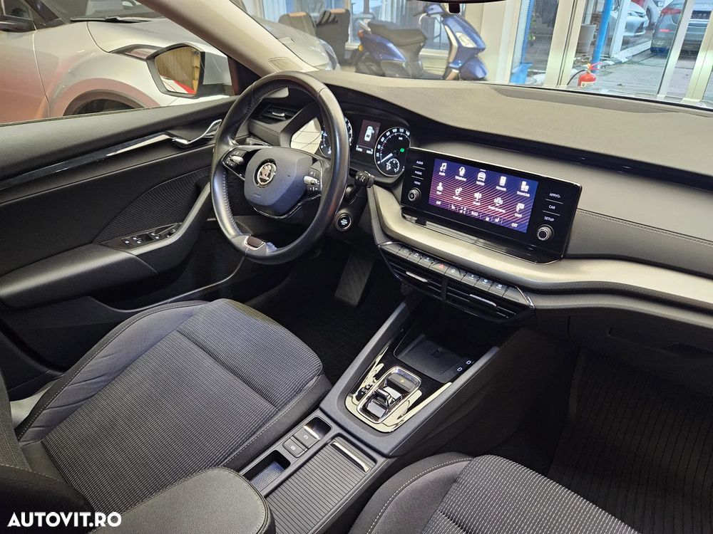 Skoda Octavia 2.0 TDI DSG Ambition - 17