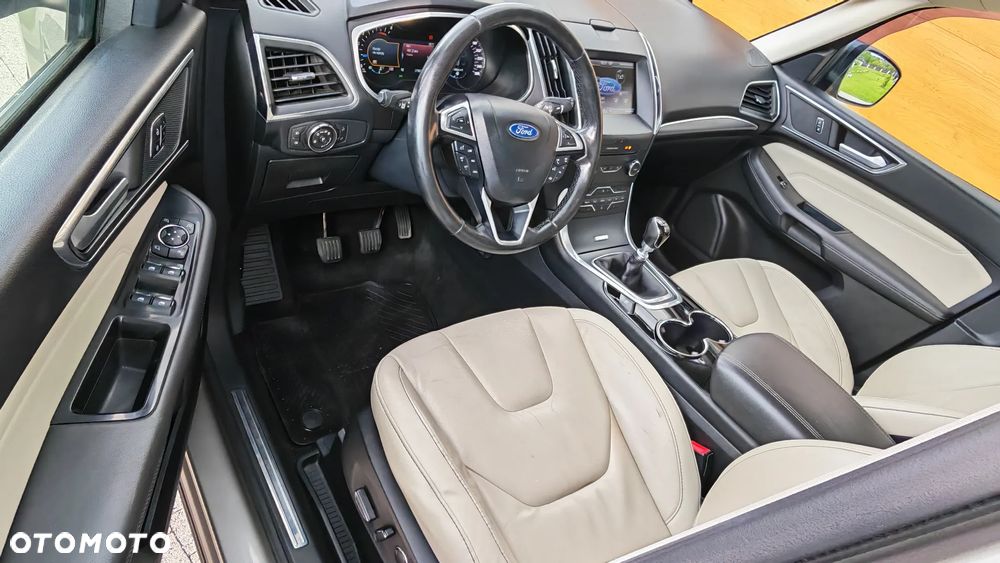 Ford S-Max 2.0 TDCi Titanium - 5