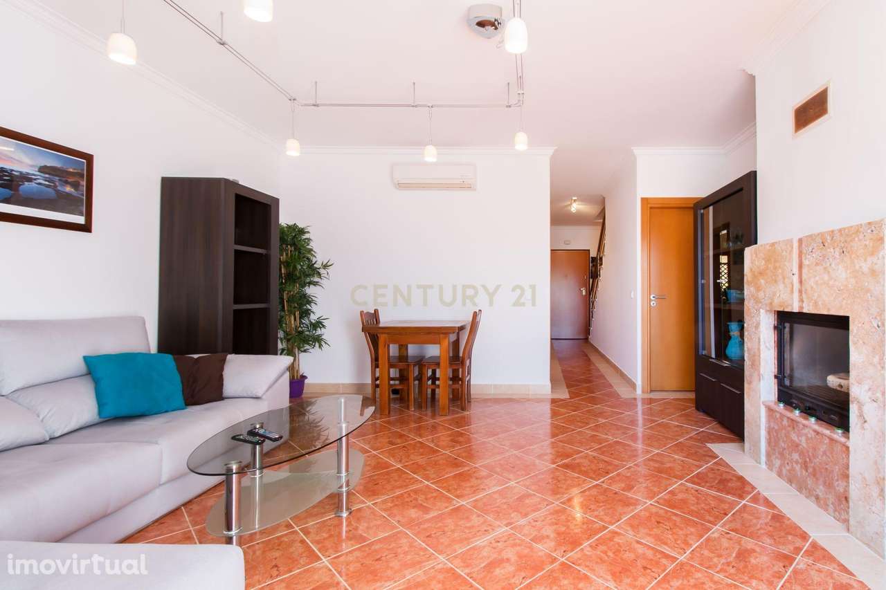 NAO PERCA ESTA GRANDE OPORTUNIDADE! FABULOSO TRIPLEX MODERNO T2+1 COM - Grande imagem: 4/16