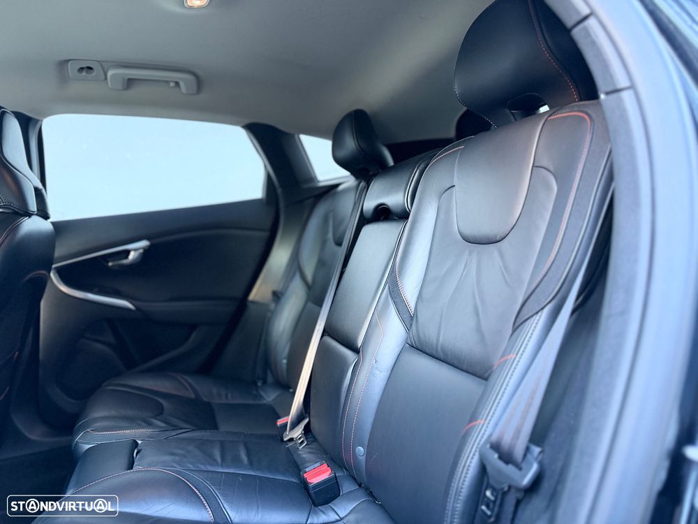 Volvo V40 D2 Powershift Ocean Race - 11