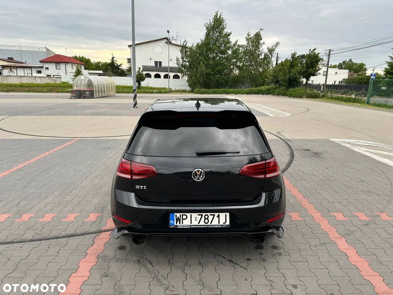 Volkswagen Golf - 5