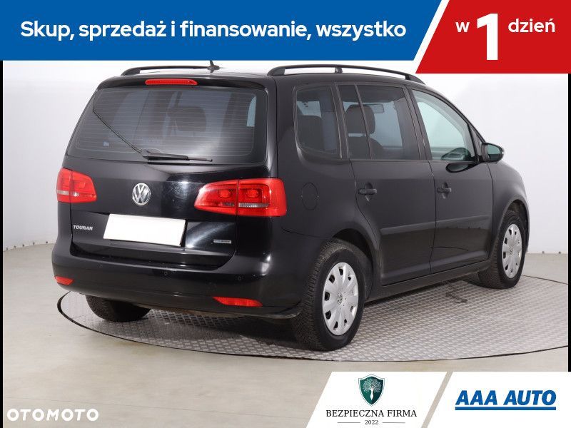 Volkswagen Touran - 6