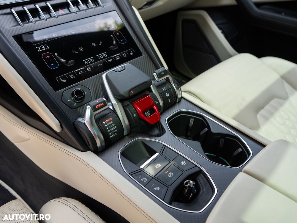 Lamborghini URUS - 41
