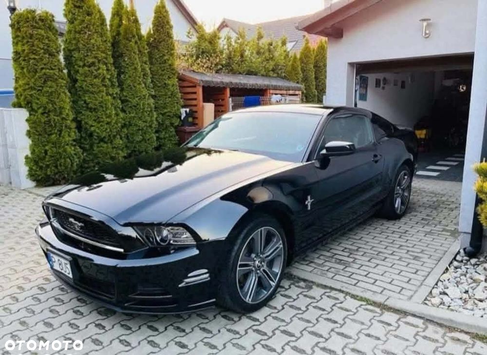 Ford Mustang - 1