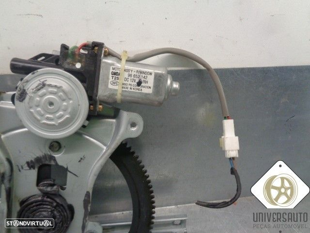 ELEVADOR DE VIDRO FRONTAL DIREITO CHEVROLET AVEO / KALOS SEDAN 2006 - 2