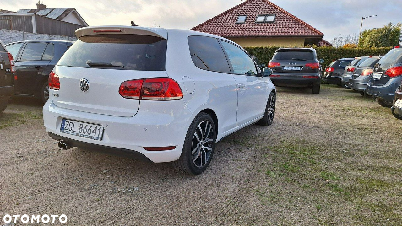 Volkswagen Golf - 9