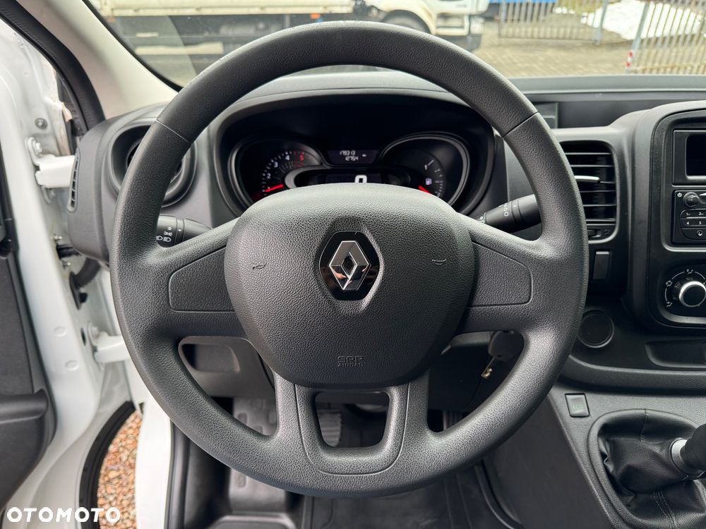 Renault Trafic - 16
