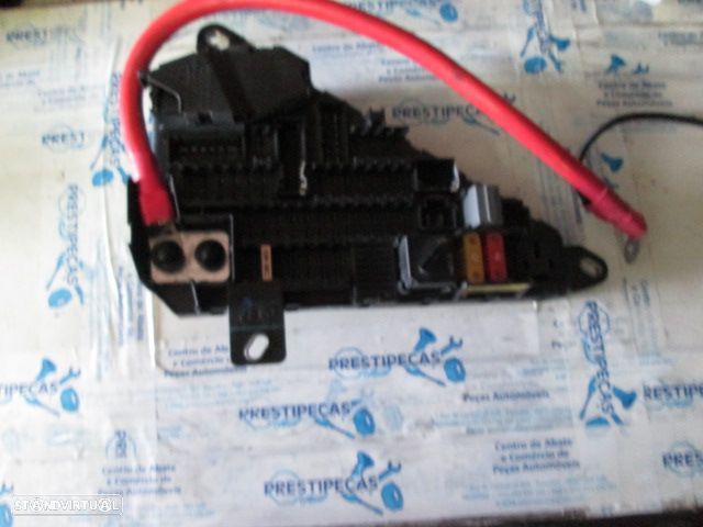 Caixa Fusiveis 6906588 BMW E60 2004 530D - 2