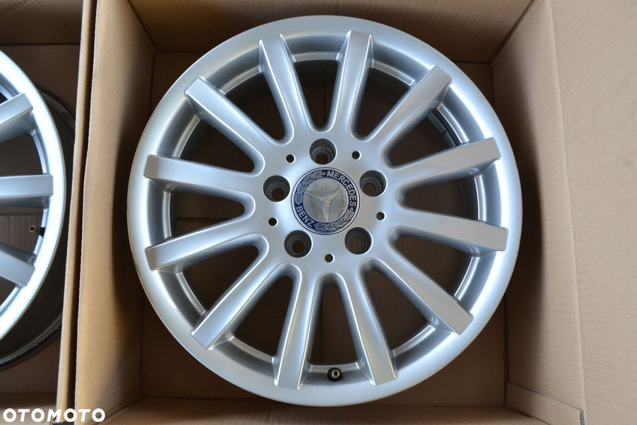 FELGI MERCEDES A B C CLA 5x112 6J16 ET 46 1820 - 3