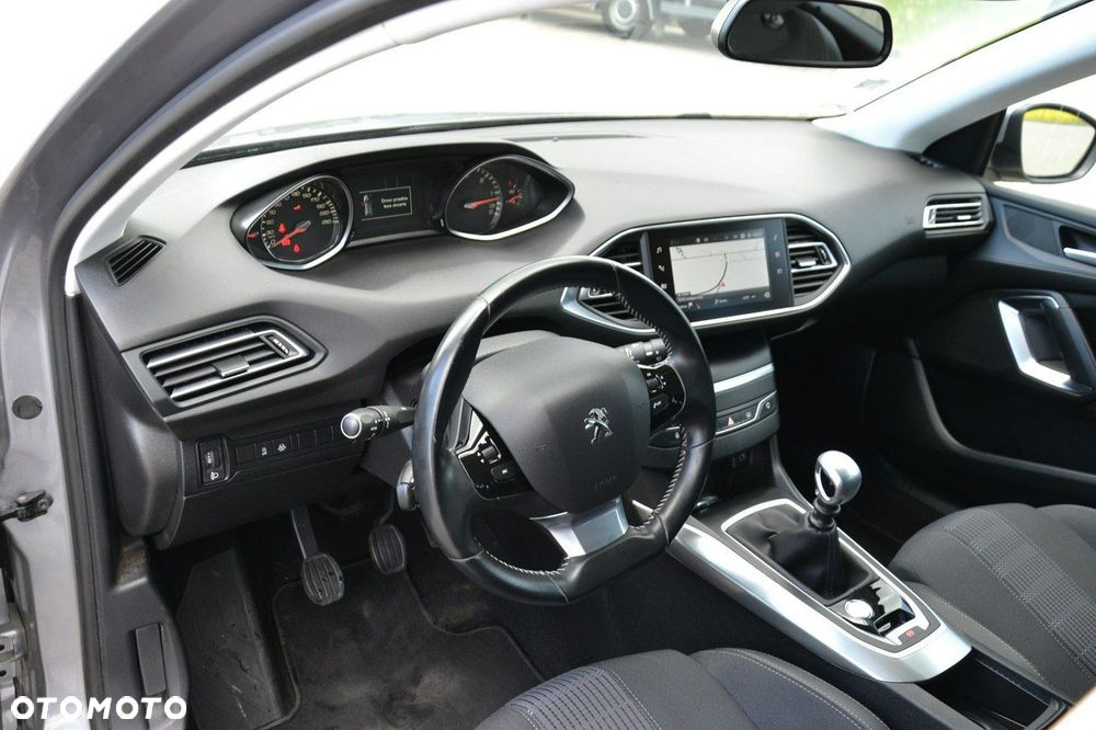 Peugeot 308 - 9