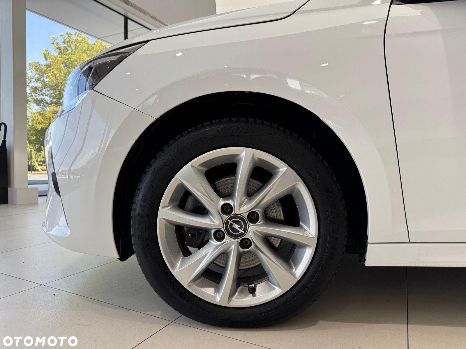 Opel Corsa 1.2 Elegance S&S - 17