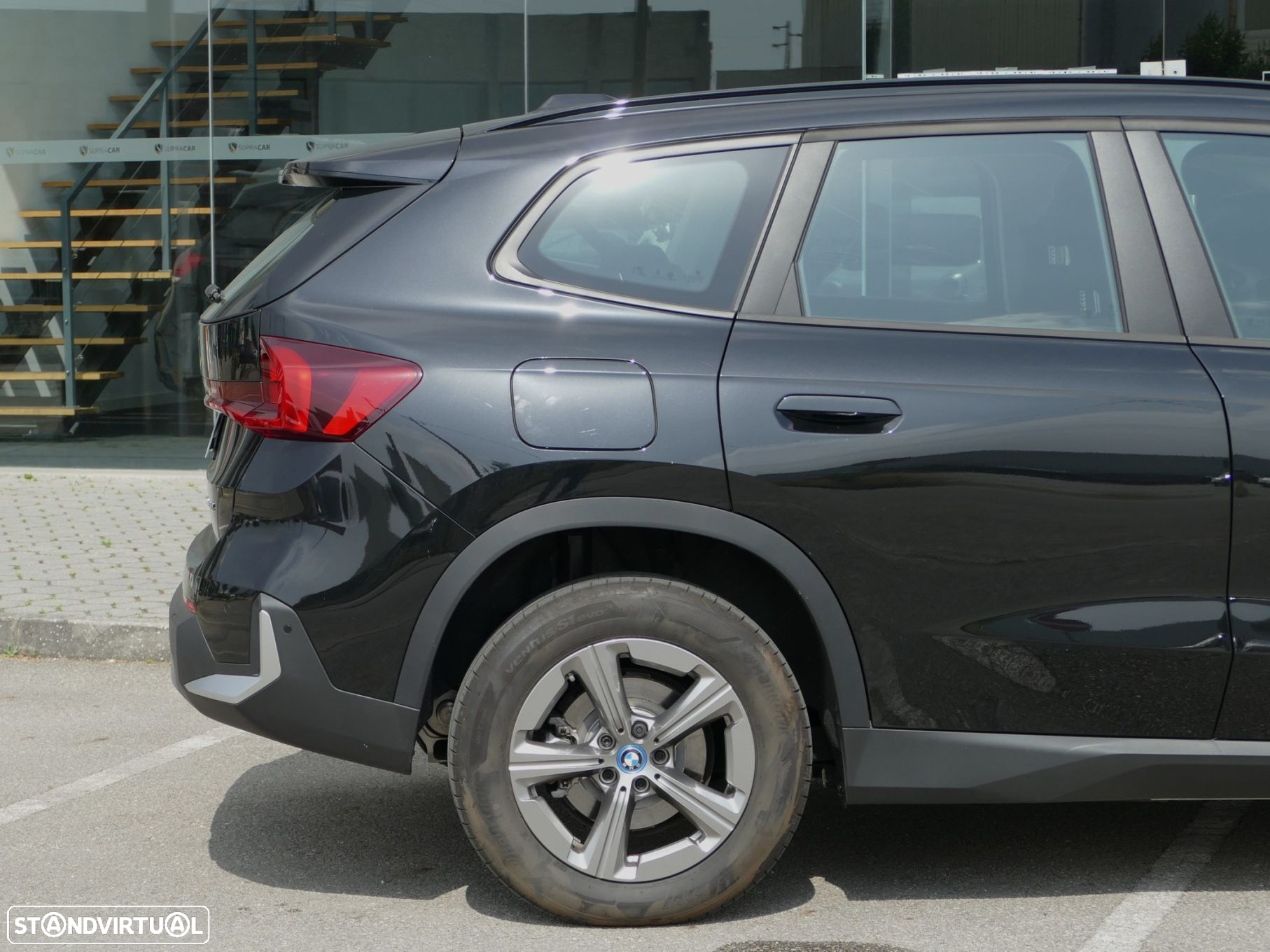 BMW X1 xDrive25e - 12