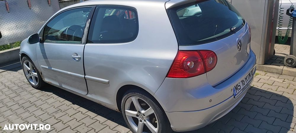 Volkswagen Golf 1.6 Comfortline - 10