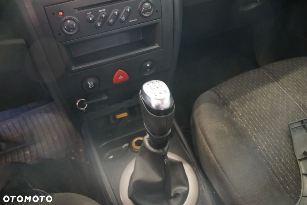 Auto na części - Renault Megane II 1.4 16V 98 KM K4J730 JH3105 TEA19 2003R Silnik Skrzynia Drzwi Maska Klapa Błotnik Zderzak Klapa Klamka Lusterko Klamka Szyba Deska Kokpit Sterownik Moduł Czujnik Licznik Panel Kierownica - 11