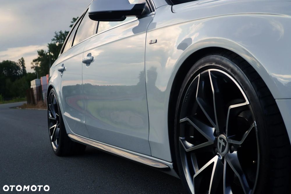 Audi A4 Avant 2.0 TDI Quattro Sport S tronic - 17