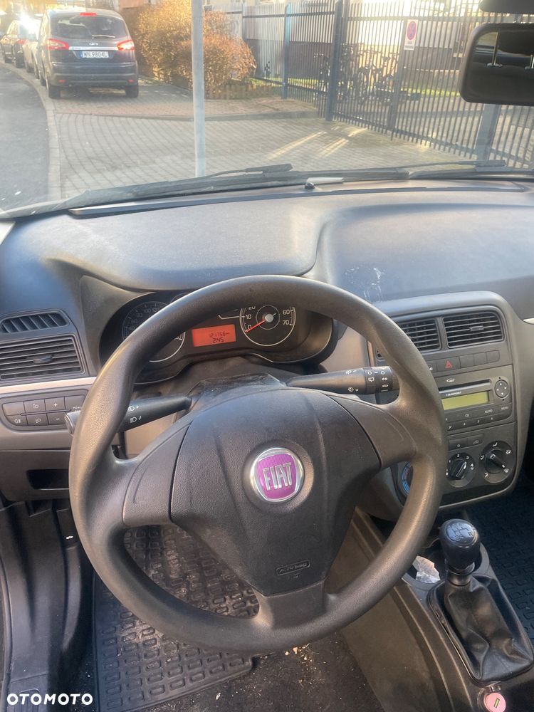 Fiat Punto 1.2 8V - 12