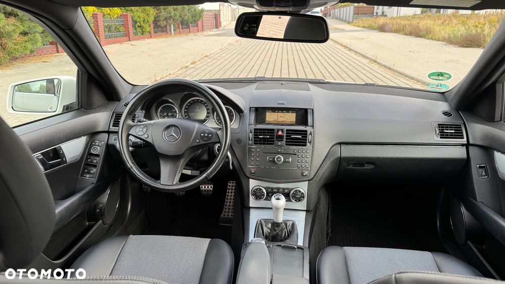 Mercedes-Benz Klasa C 180 Kompressor Avantgarde - 29